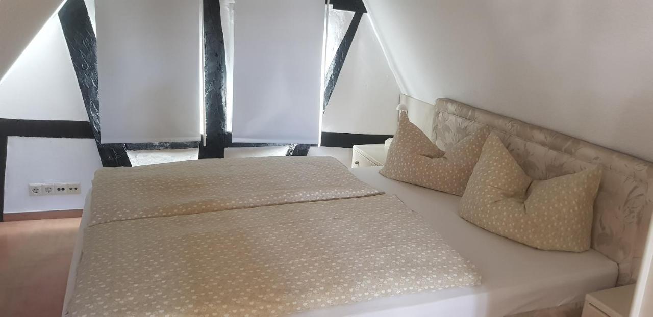 Penthouse Im Historischen Fachwerkhaus Mit Grosser Dachterrasse An Zentralster Lage Boppard Exterior photo